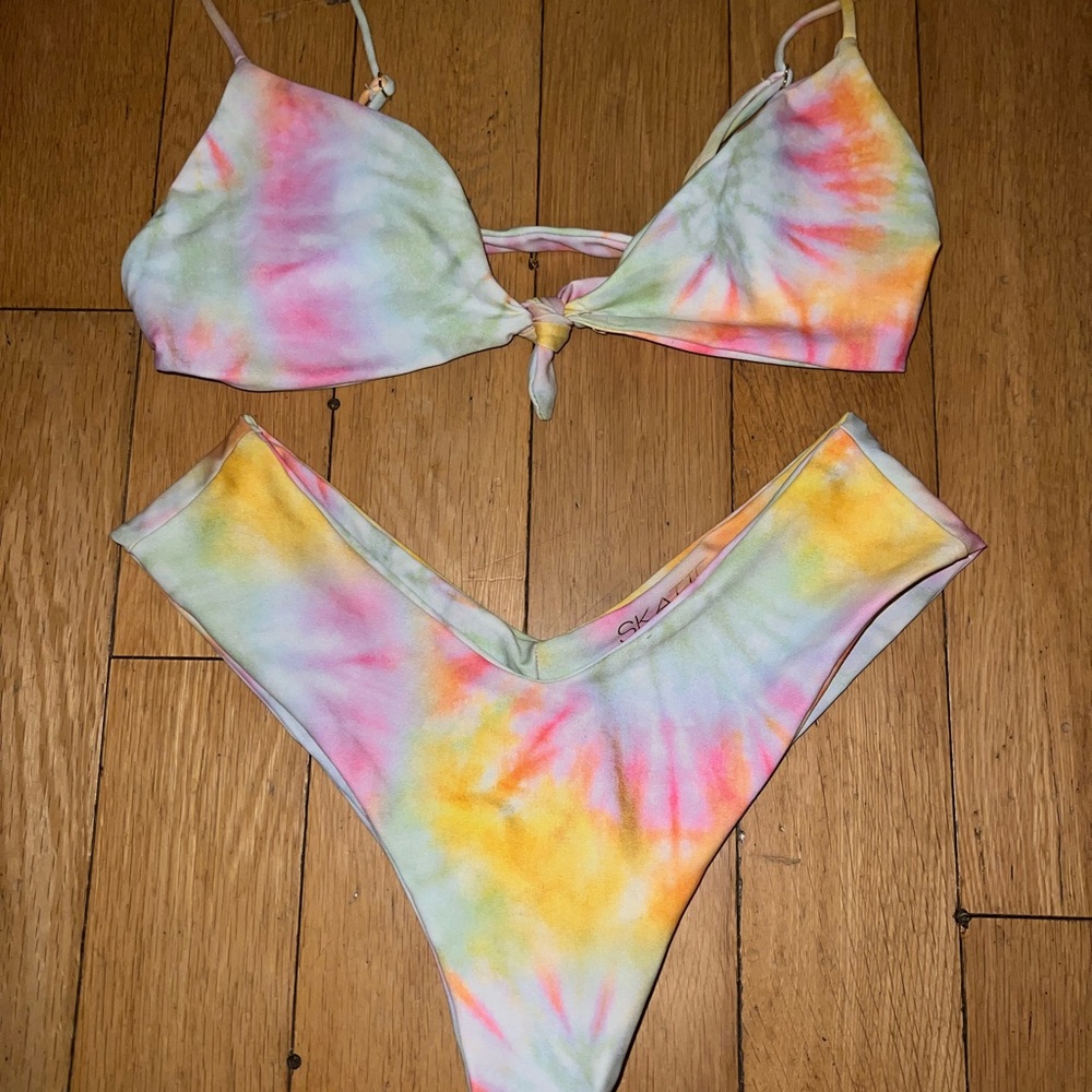 Skatie bikini rainbow